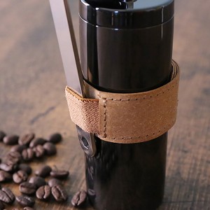 【ゆうパケット配送対象】WPB グリップバンドwithハンドルホルダー(アウトドア キャンプ 珈琲 coffee 筒型コーヒーミル キャンパー)(ポスト投函 追跡ありメール便)