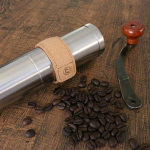 【ゆうパケット配送対象】WPB グリップバンドwithハンドルホルダー(アウトドア キャンプ 珈琲 coffee 筒型コーヒーミル キャンパー)(ポスト投函 追跡ありメール便)